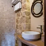 Boutique Kokkino Spiti