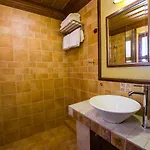 Boutique Kokkino Spiti Hotel Weria