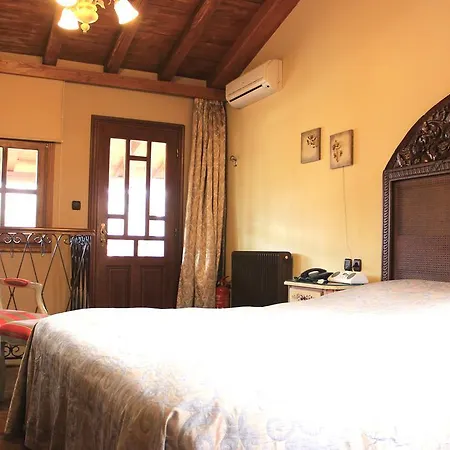 호텔 Boutique Kokkino Spiti 3*