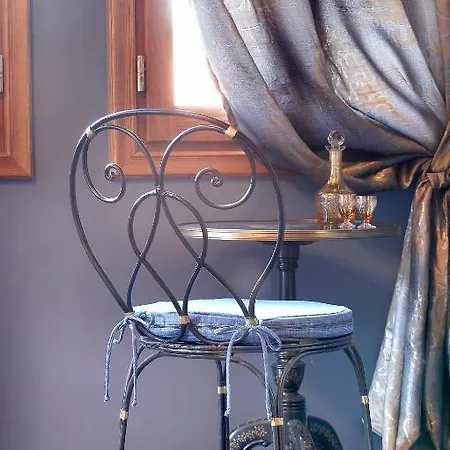 Boutique Kokkino Spiti فندق