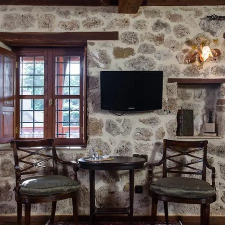 Boutique Hotel Kokkino Spiti 3*