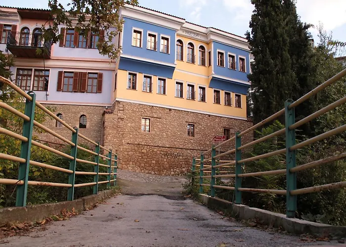 Boutique Kokkino Spiti
