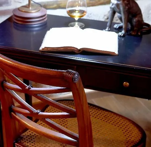 Boutique Kokkino Spiti 3*